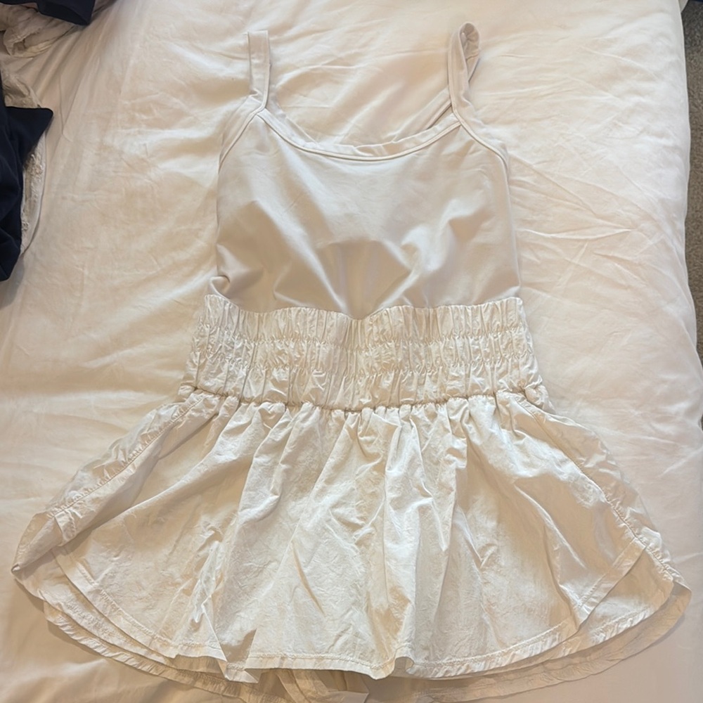 White Sleeveless Dress